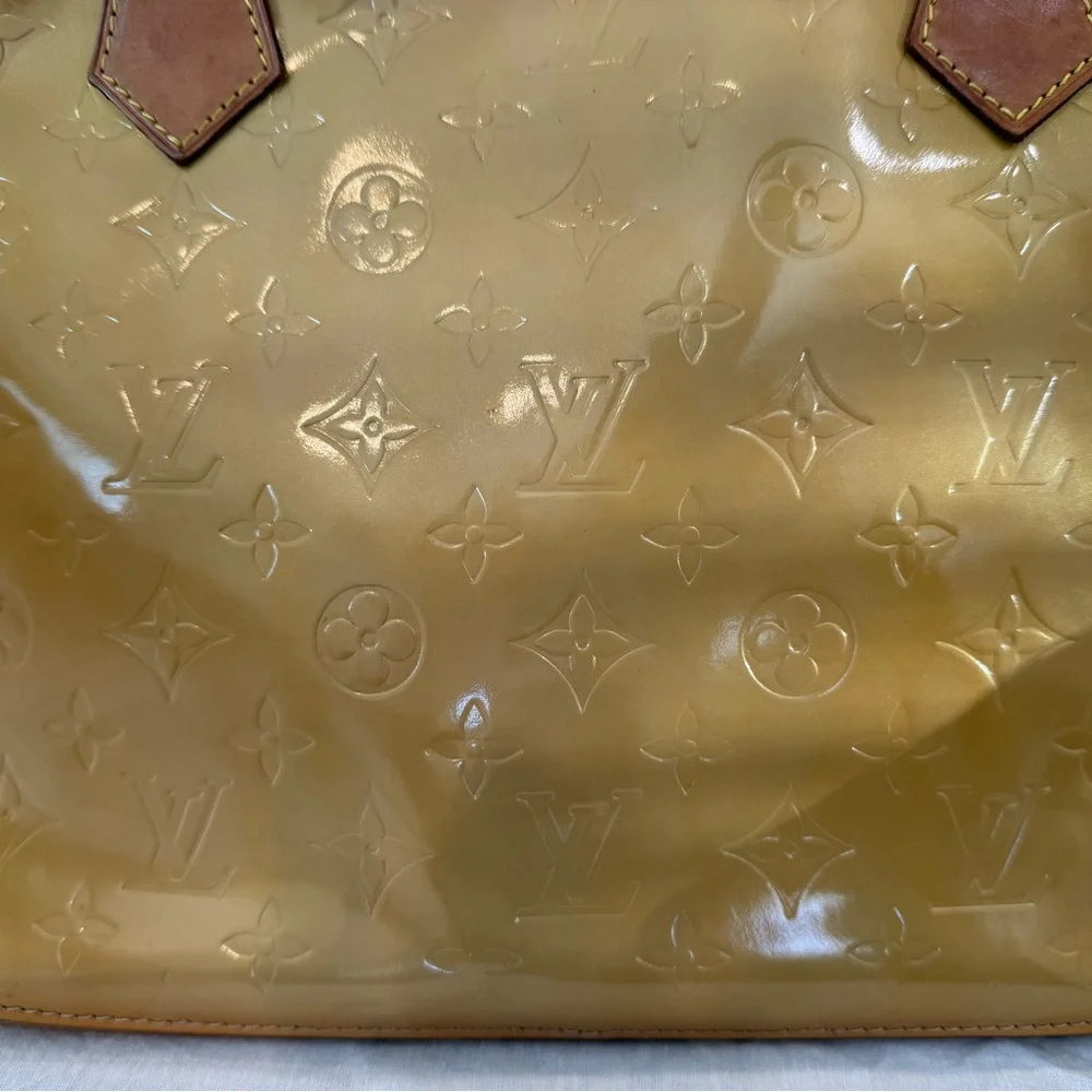 Louis Vuitton Houston Vernis Patent Leather Shoulder Bag Gold/Yellow Authentic - Picture 4 of 17